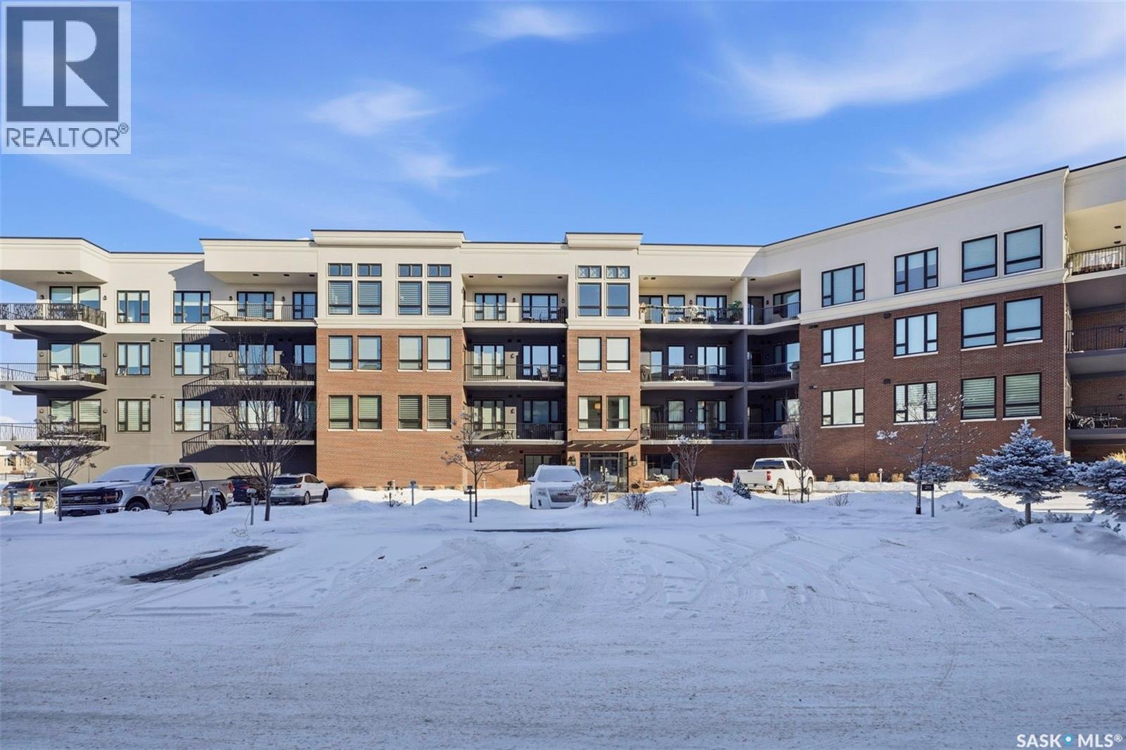 110 408 Cartwright STREET