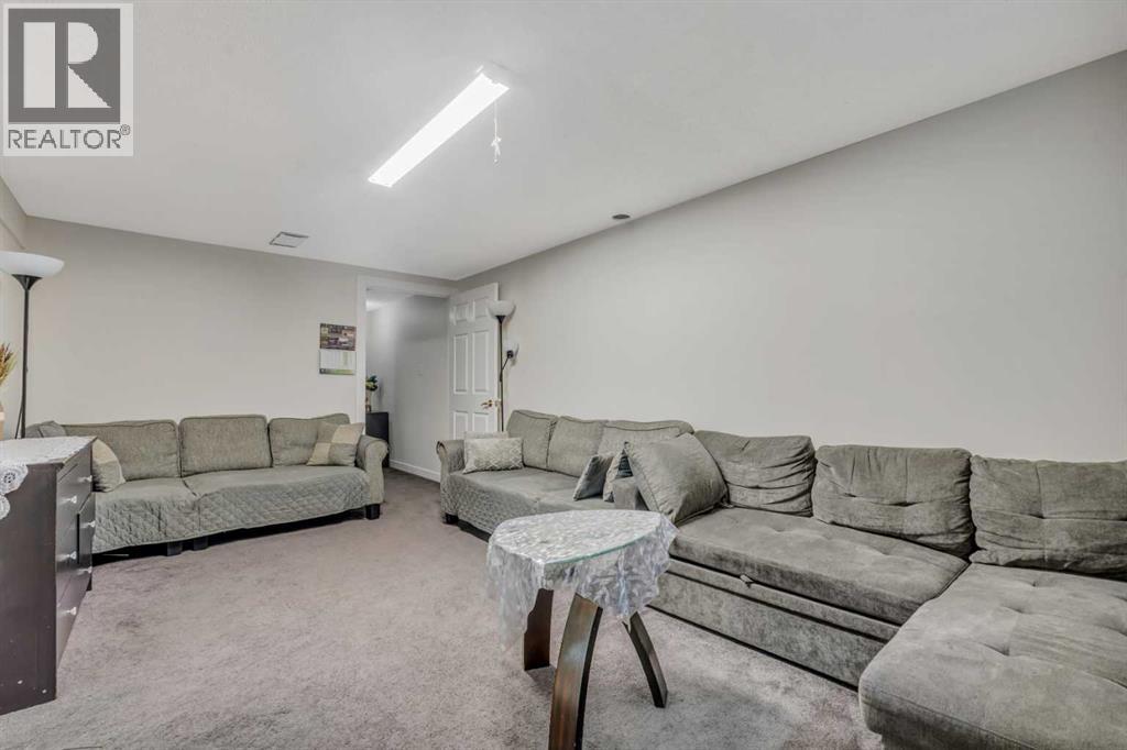 4771 Rundlehorn Drive NE