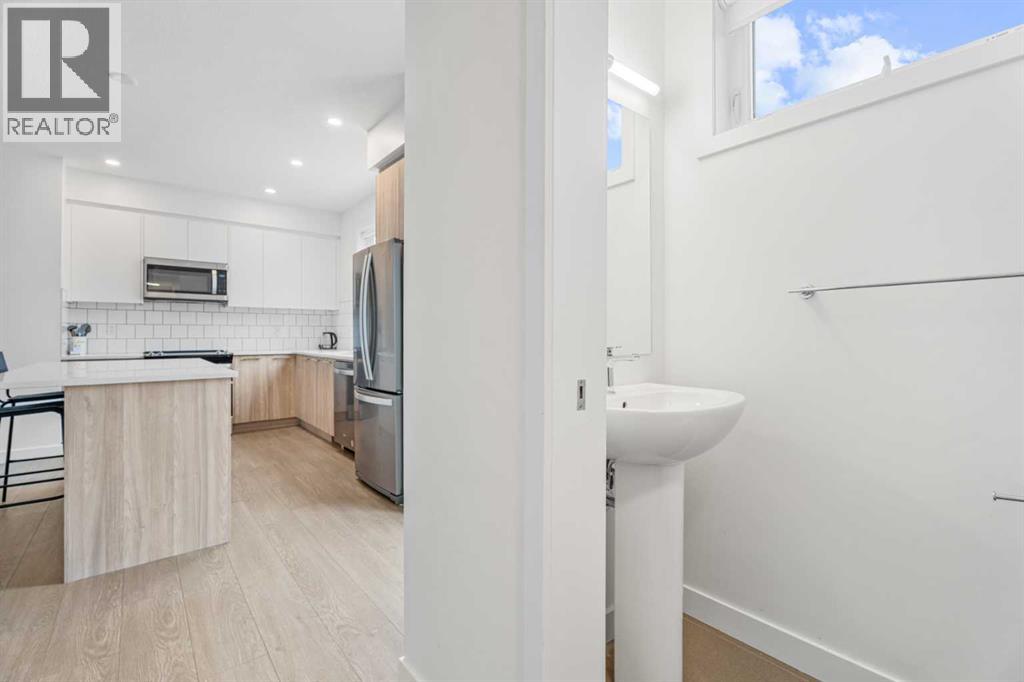 528, 857 BELMONT Drive SW