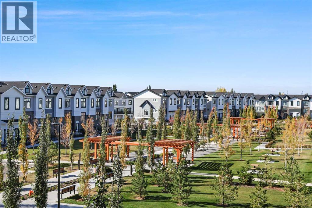 317, 255 Les Jardins Park SE