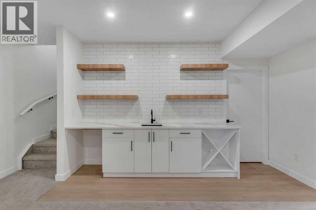 569 Muirfield Crescent