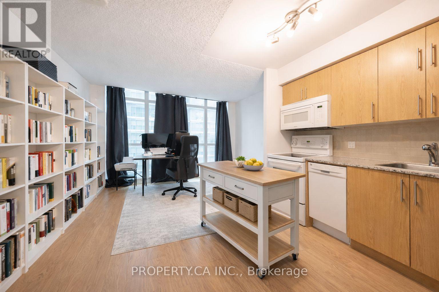 605 - 50 TOWN CENTRE COURT