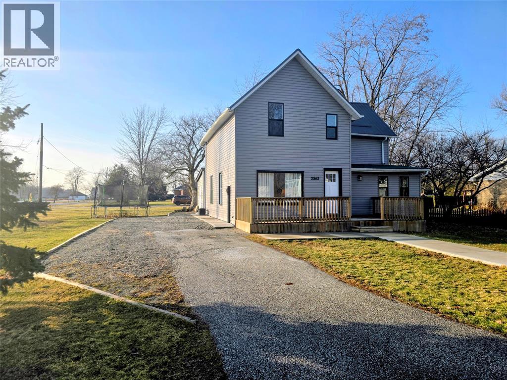 2565 ELIZABETH STREET