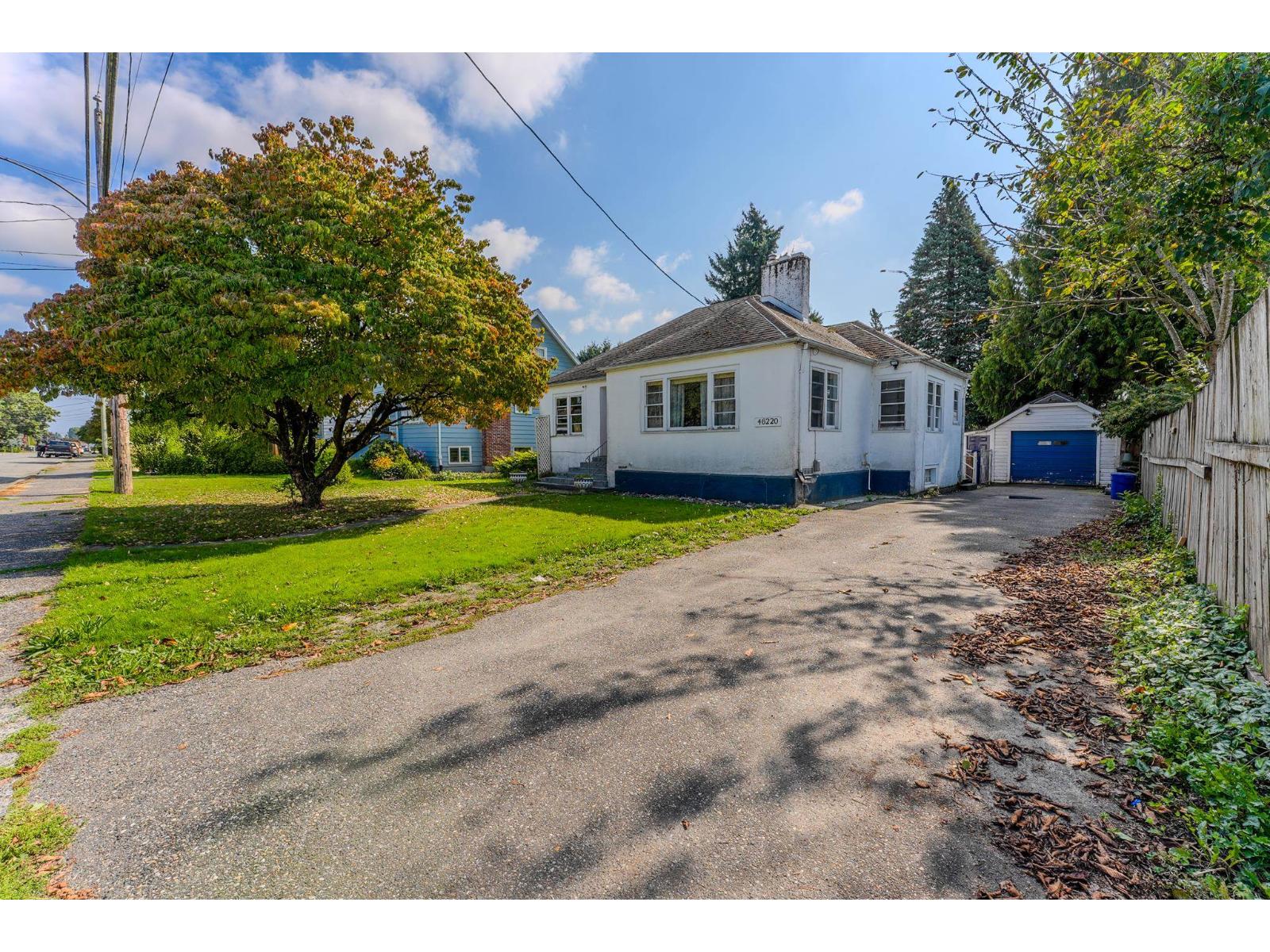 46220 MAPLE AVENUE, Chilliwack Proper East