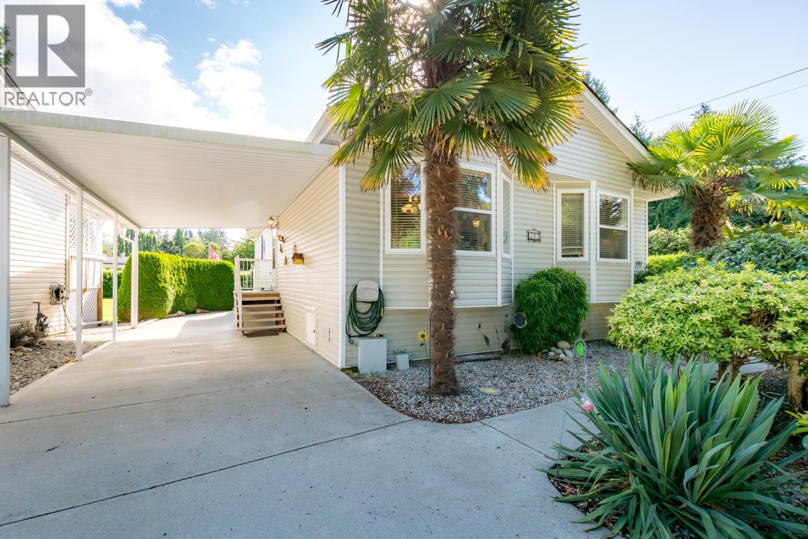 101 4510 SUNSHINE COAST HIGHWAY