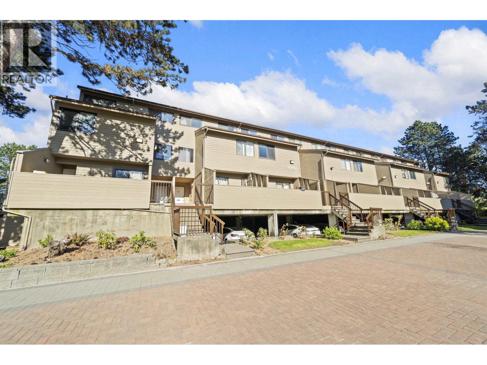 203 8040 COLONIAL DRIVE