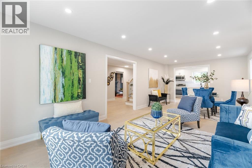 2392 ARNOLD Crescent