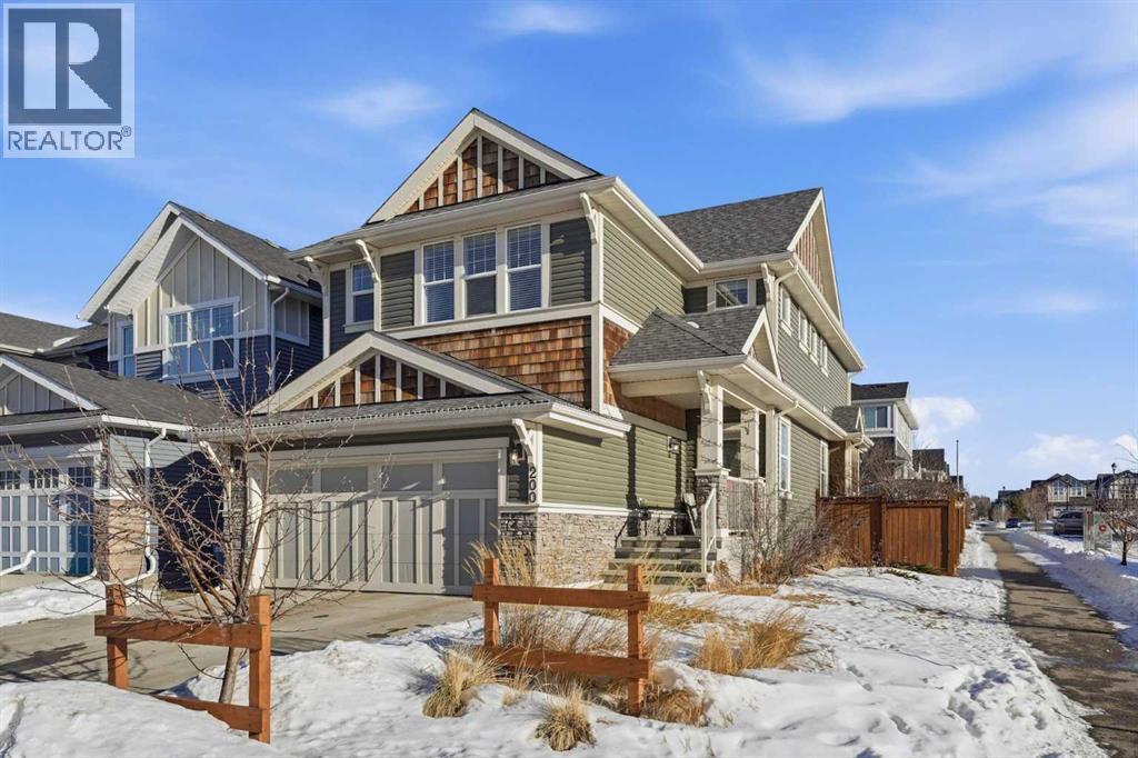 200 Kingsmere Cove SE