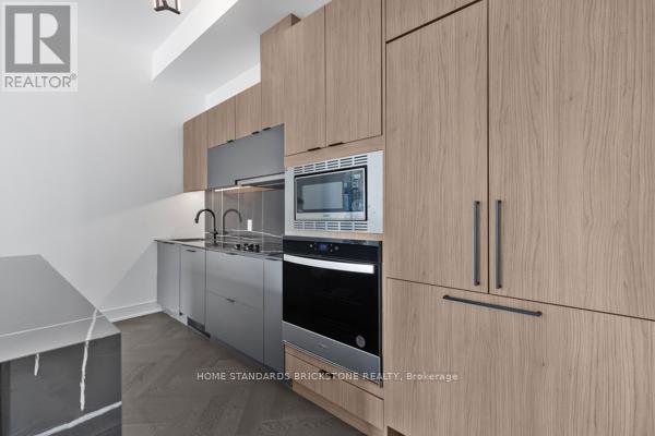 1301 - 8888 YONGE STREET