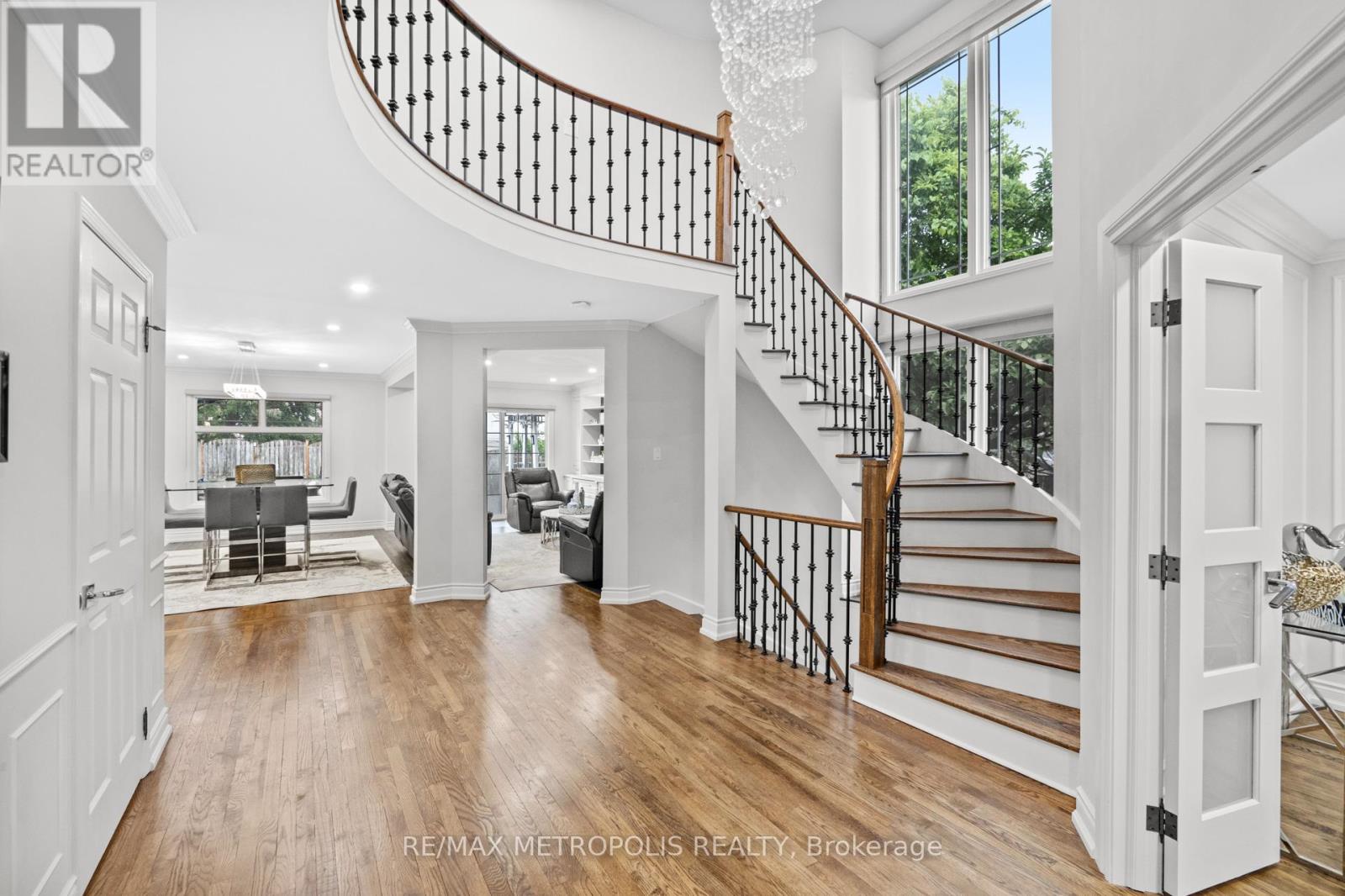 914 SPROULE CRESCENT