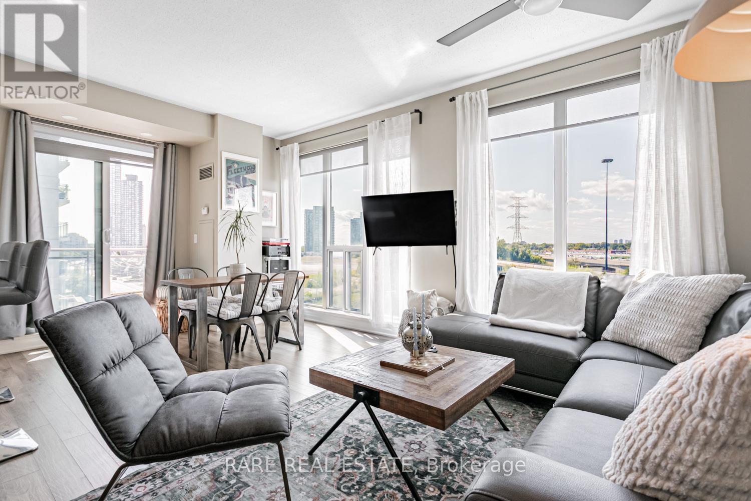 703 - 2119 LAKE SHORE BOULEVARD W