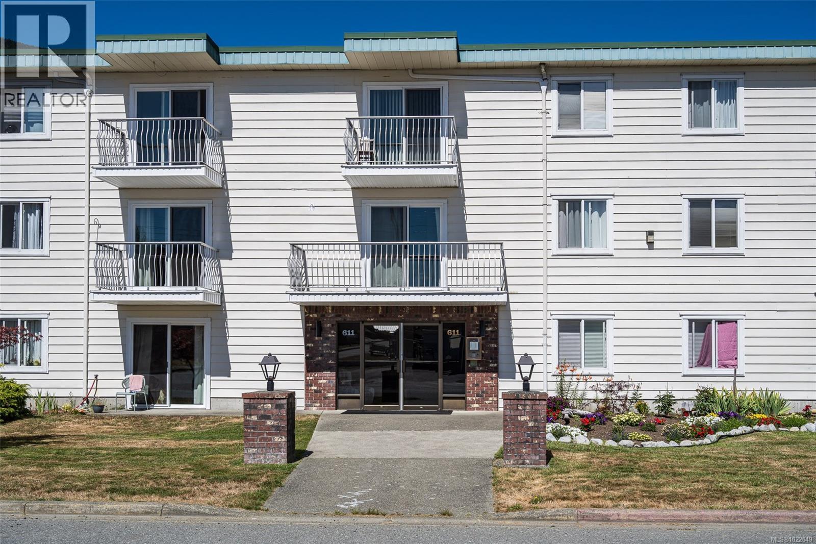 106 611 Macmillan Dr