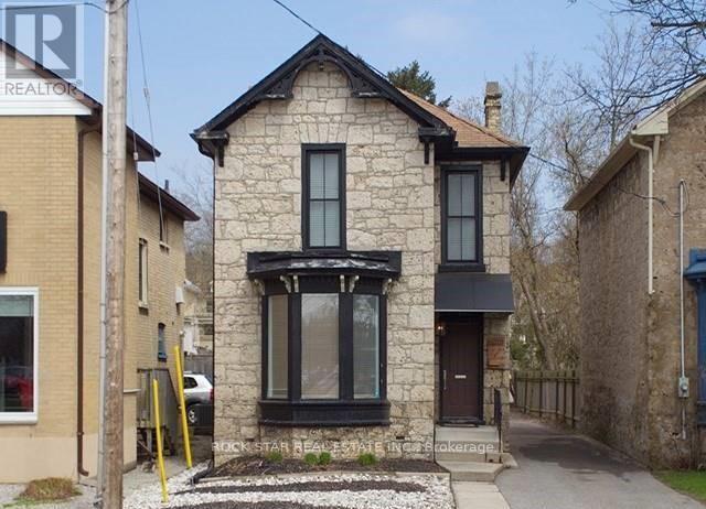 111 AINSLIE STREET N