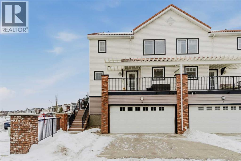 3 Royal Oak Plaza NW