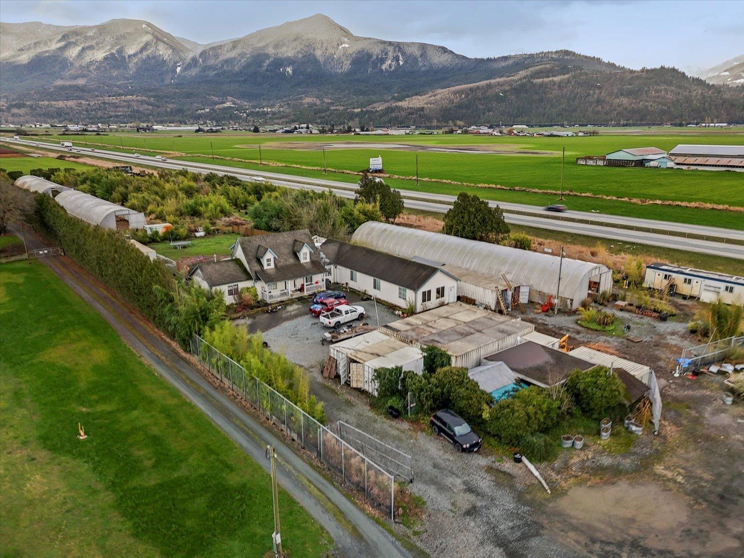 8450 BANFORD ROAD, East Chilliwack