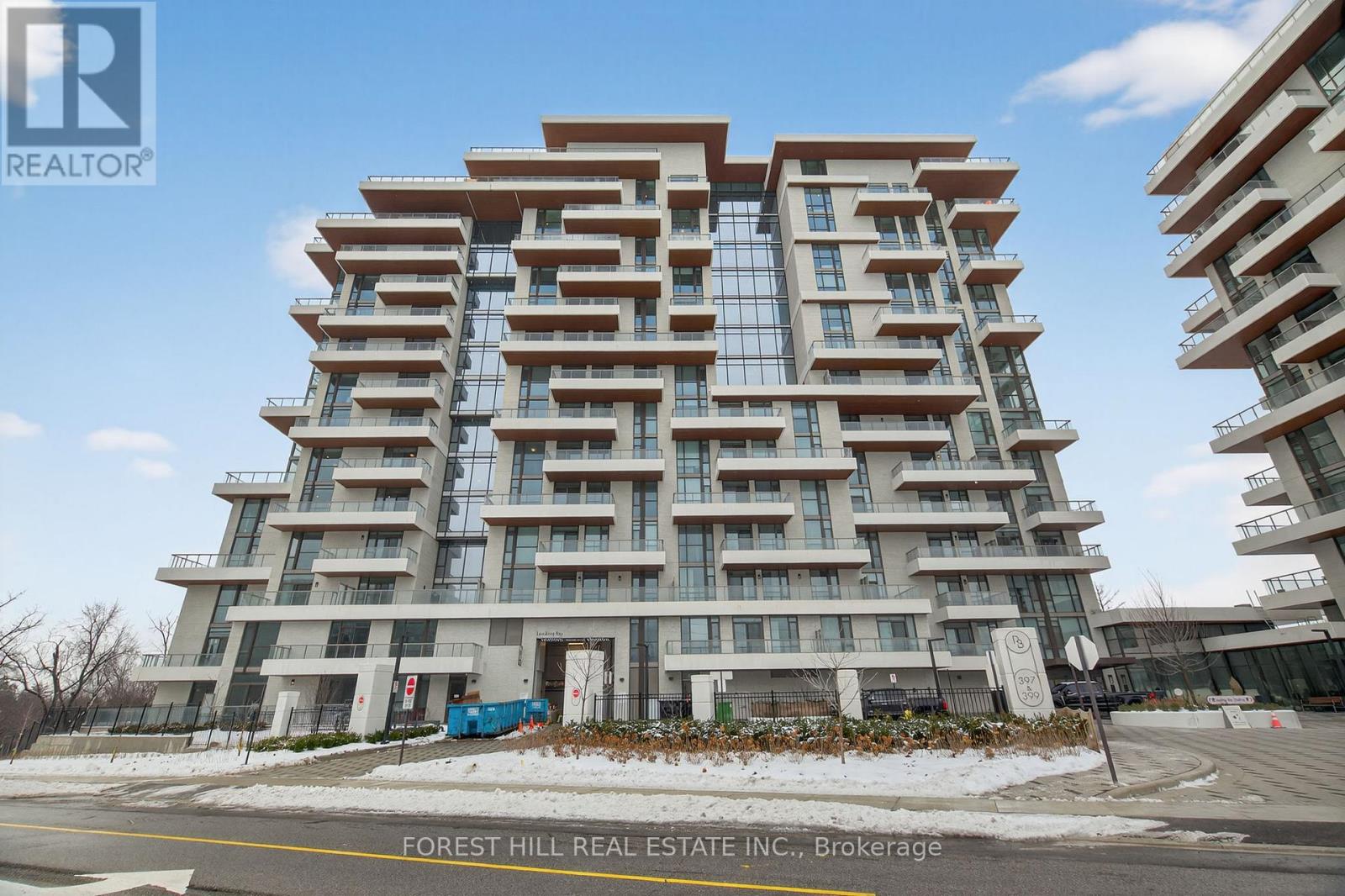 LPH22 - 399 ROYAL ORCHARD BOULEVARD