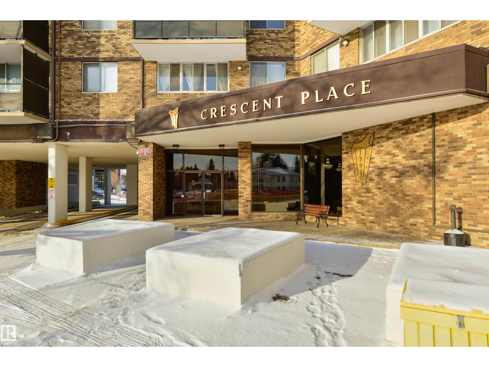 #601 13910 STONY PLAIN RD NW