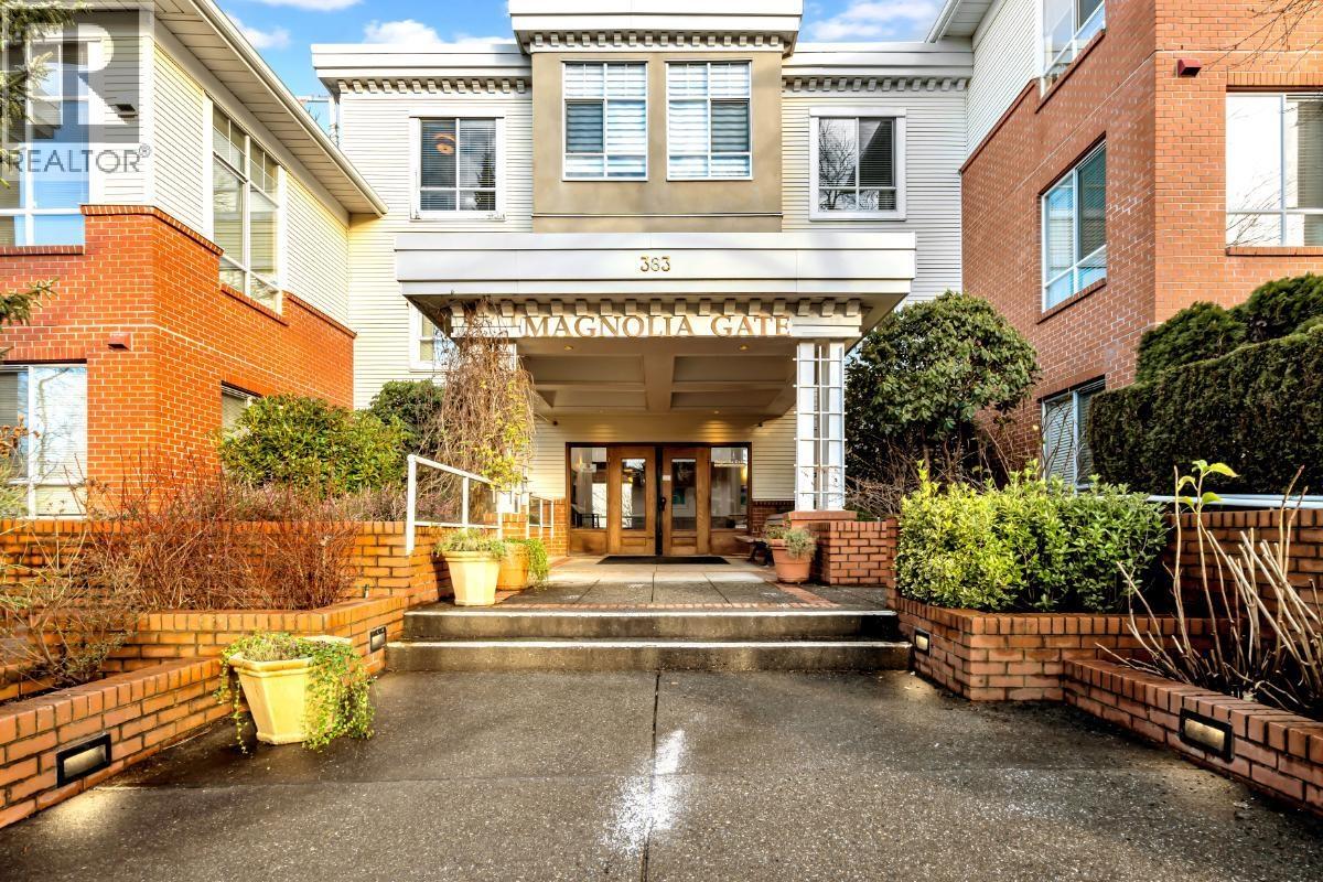 335 383 E 37TH AVENUE