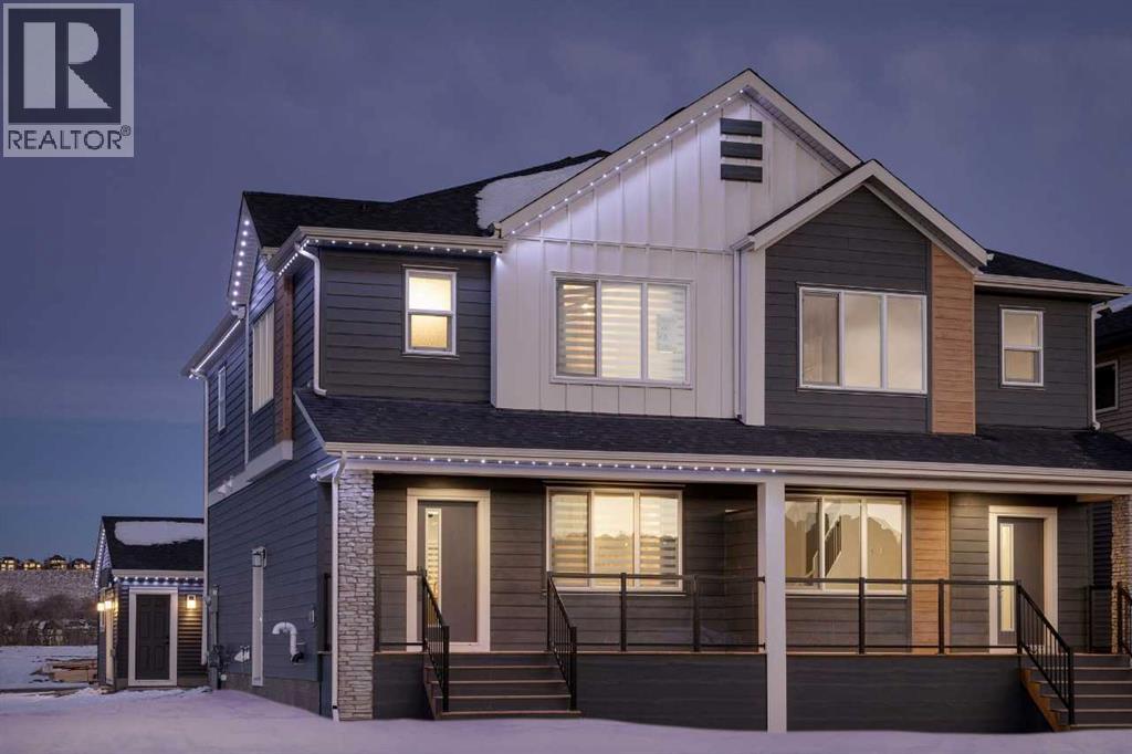 566 Wolf Willow Boulevard SE