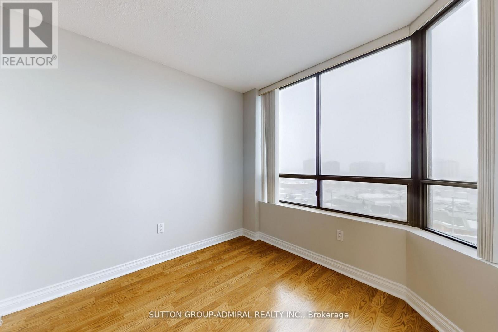 1107 - 7601 BATHURST STREET