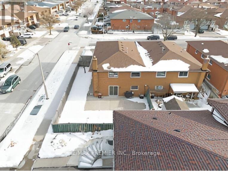 148 YATESCASTLE DRIVE