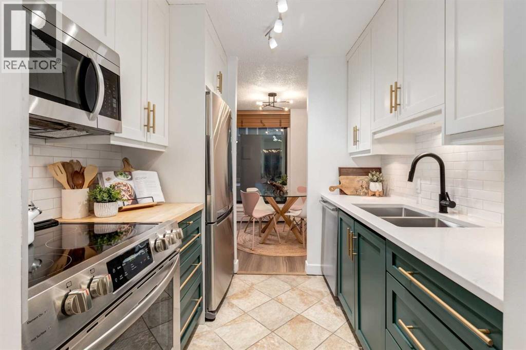 206, 718 12 Avenue SW