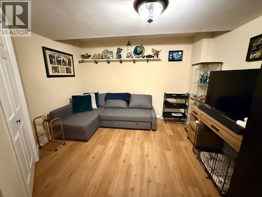 606 Prairie Sound Circle NW