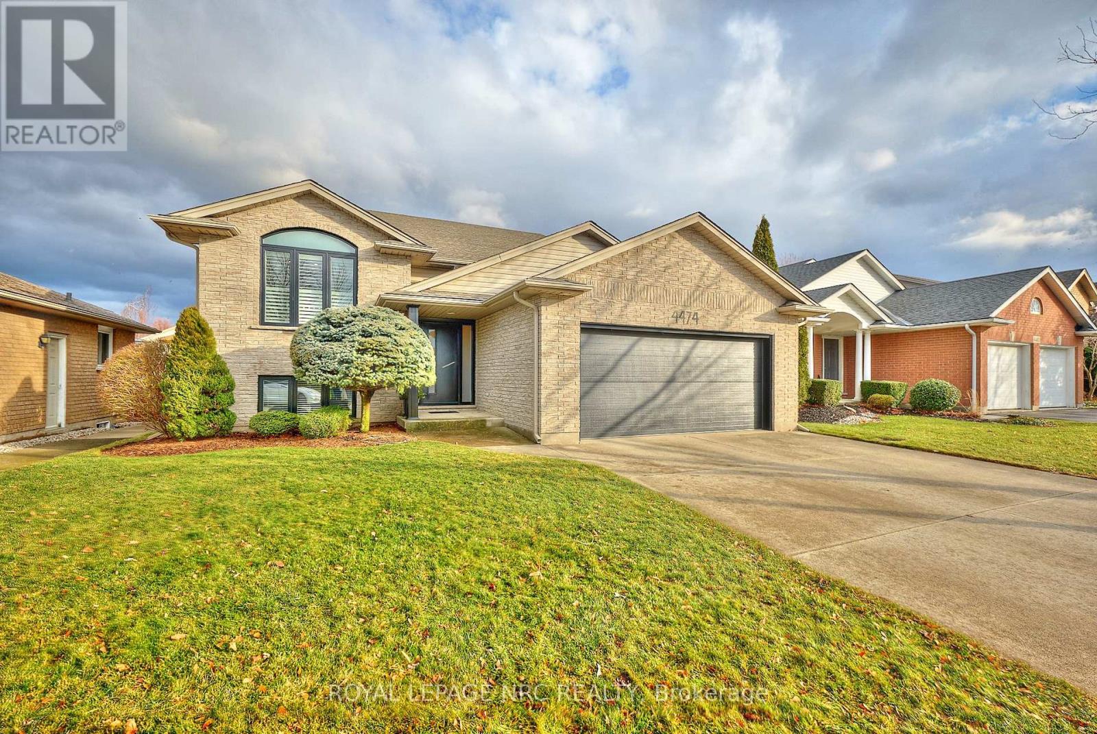 4474 FRANCESCO AVENUE