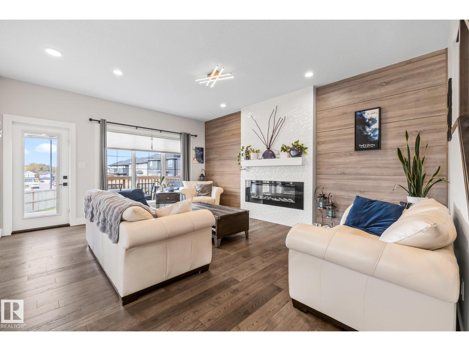 568 MERLIN LANDING LD NW