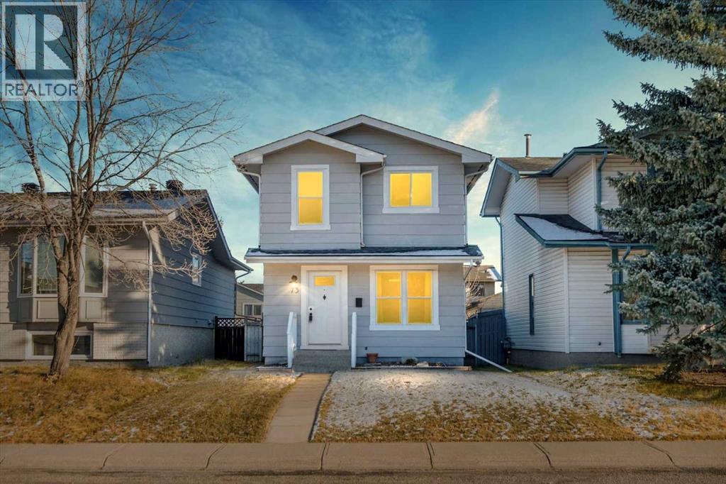 73 Sunvale Crescent SE