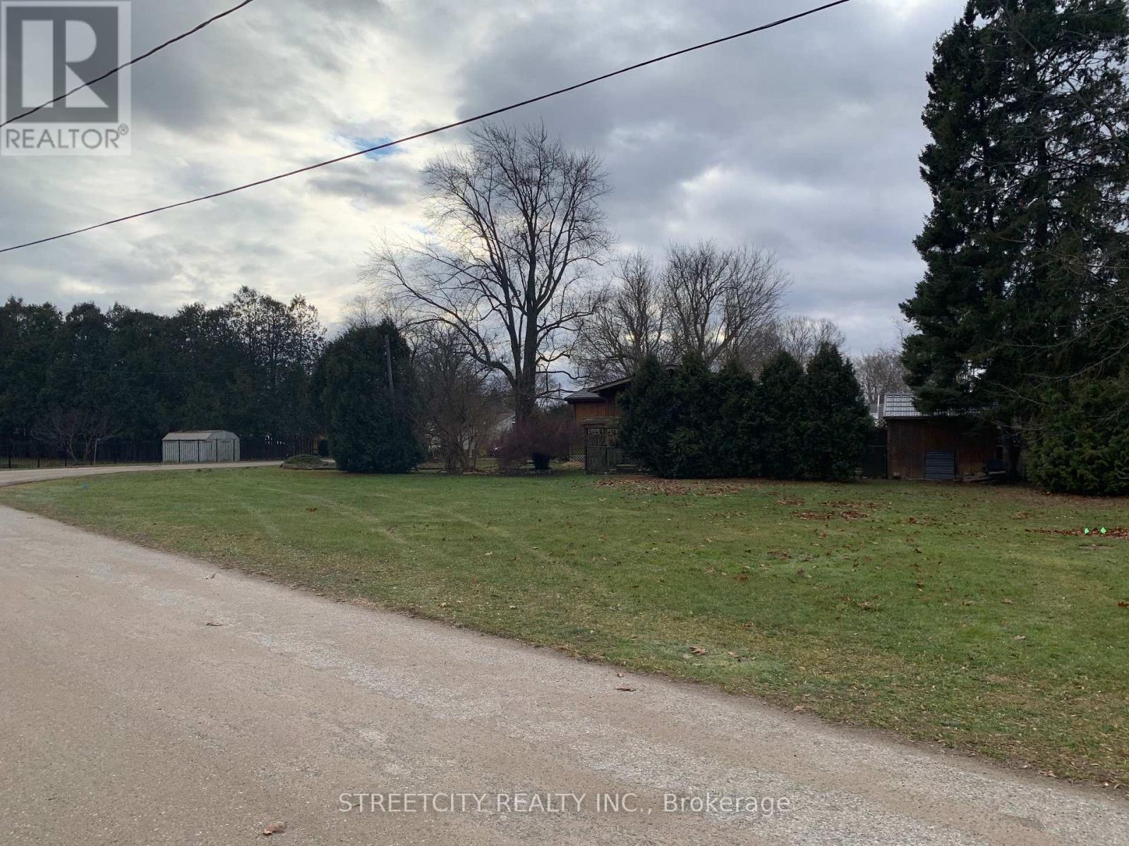 124 WELLINGTON STREET