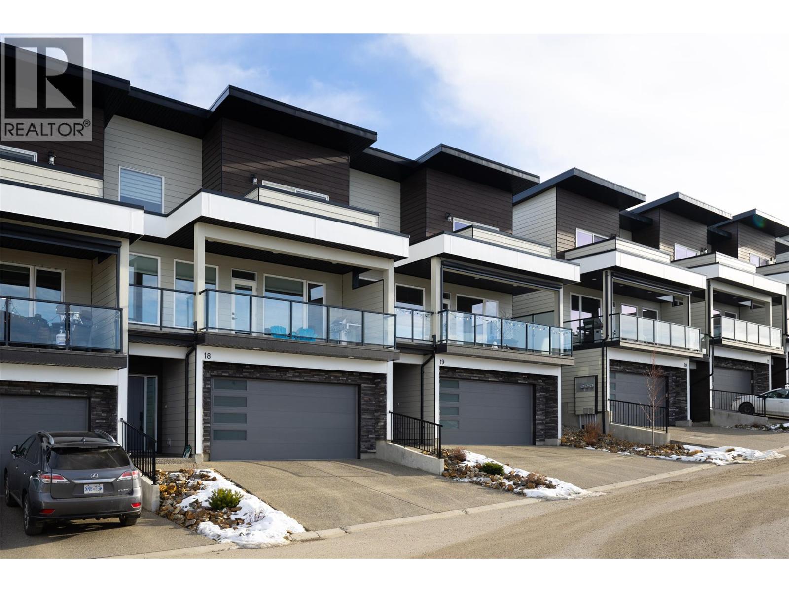 1000 Mt. Robson Place Unit# 18