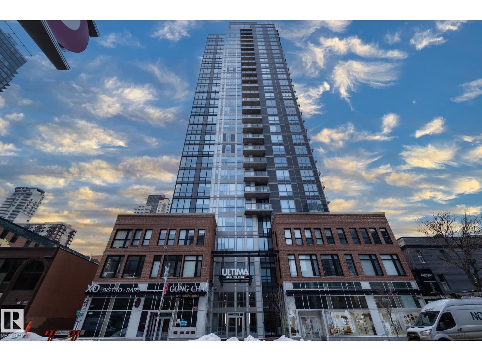 #1201 10238 103 ST NW