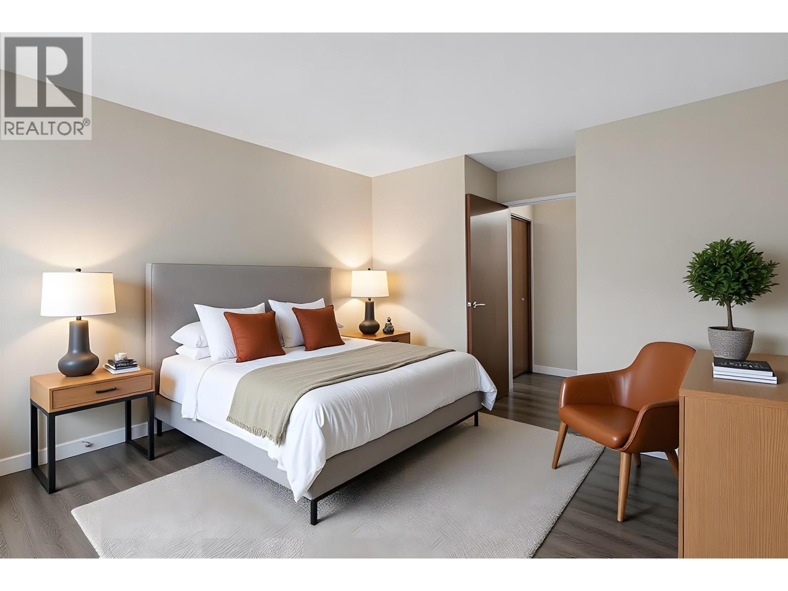 107 1121 HOWIE AVENUE