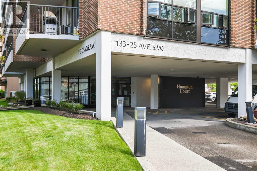 9E, 133 25 Avenue SW