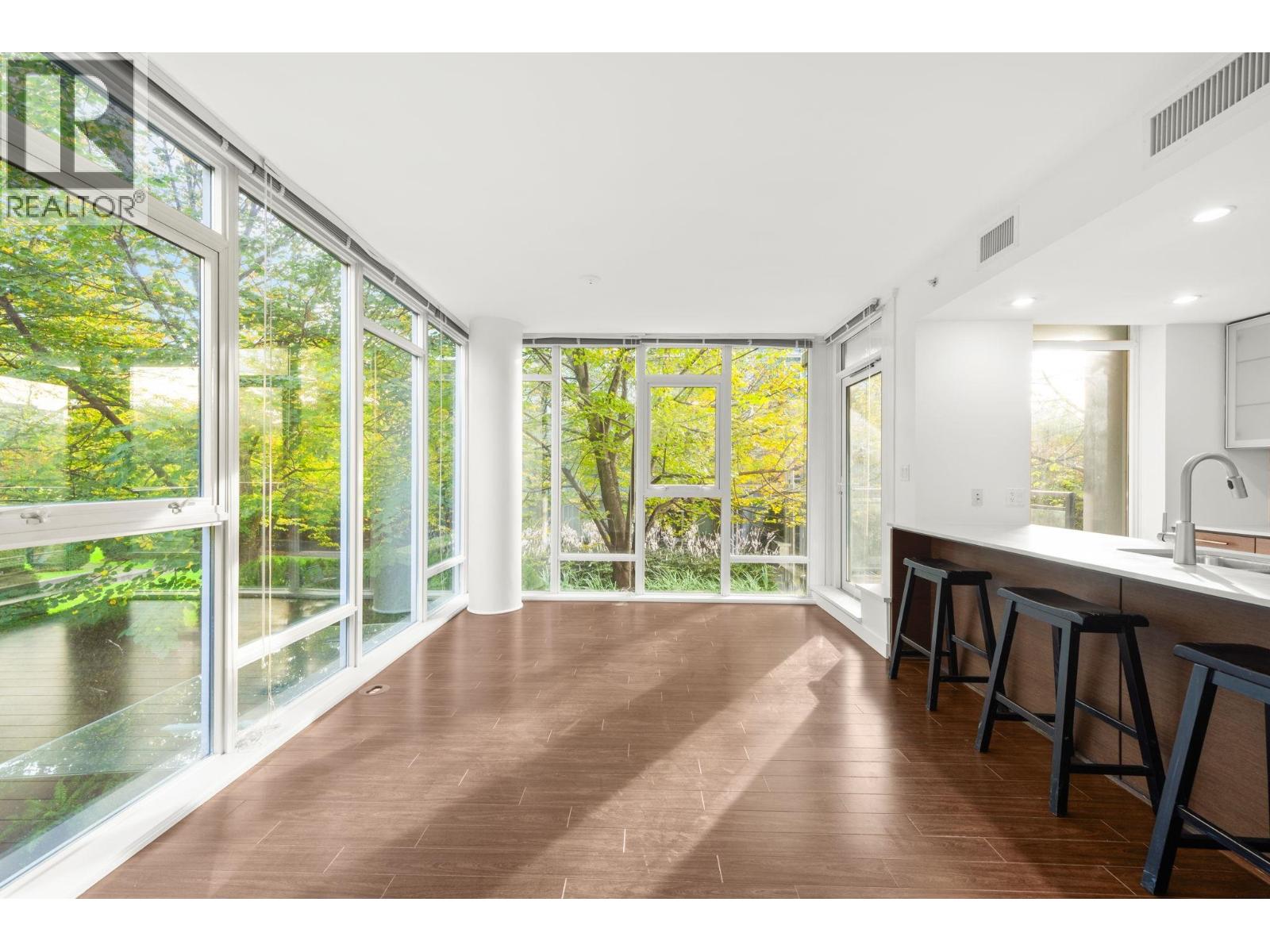 601 7371 WESTMINSTER HIGHWAY