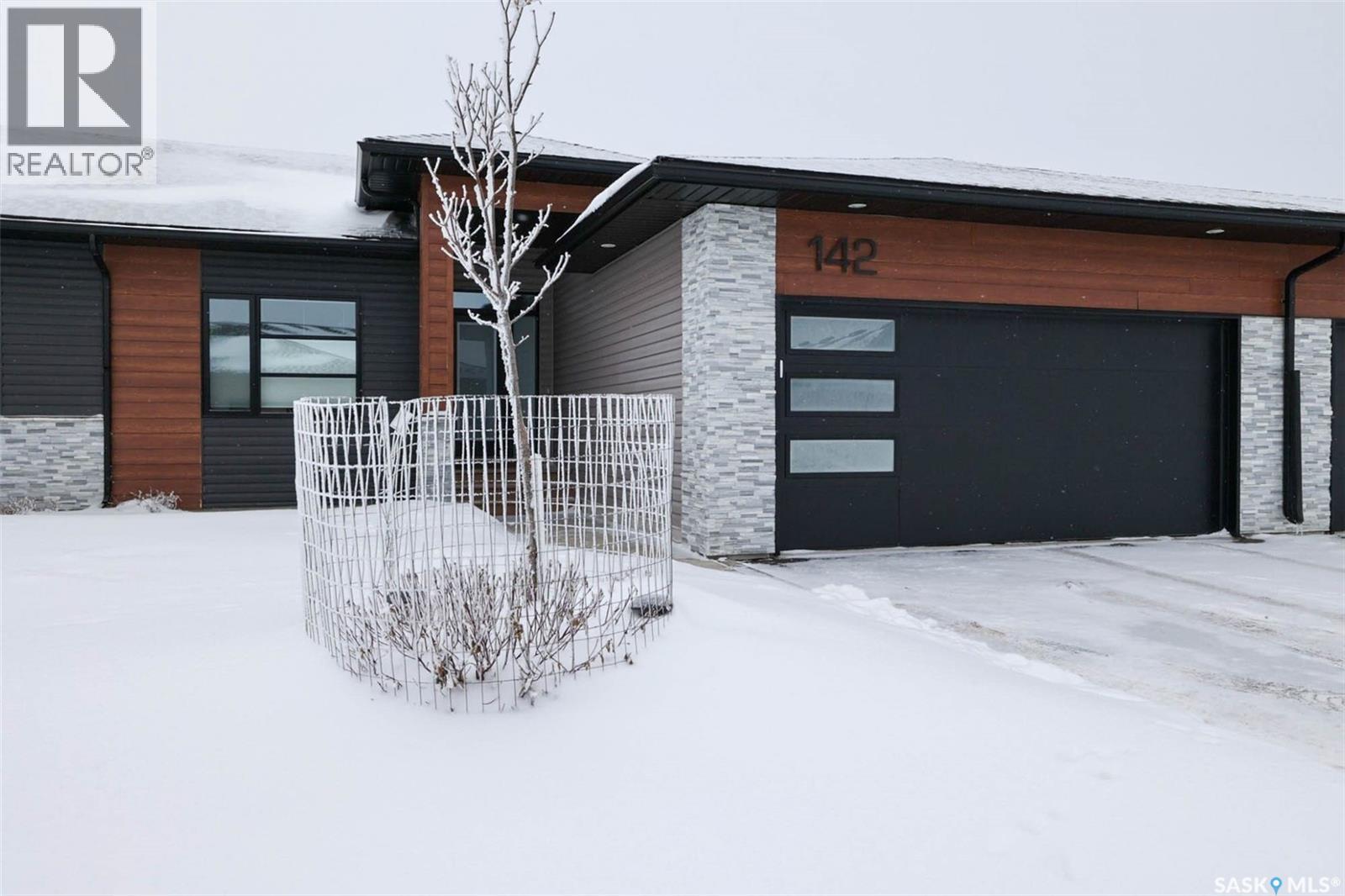 142 3960 Green Falls DRIVE