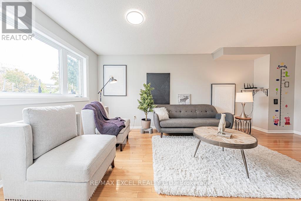 21 BRIMSTONE CRESCENT