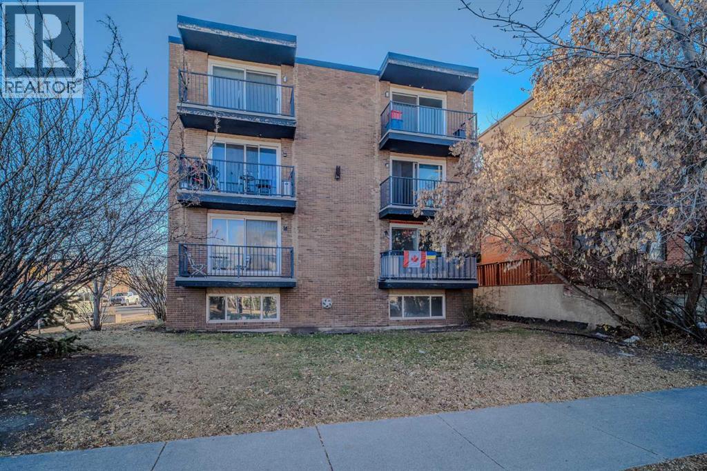 32, 1703 11 Avenue SW