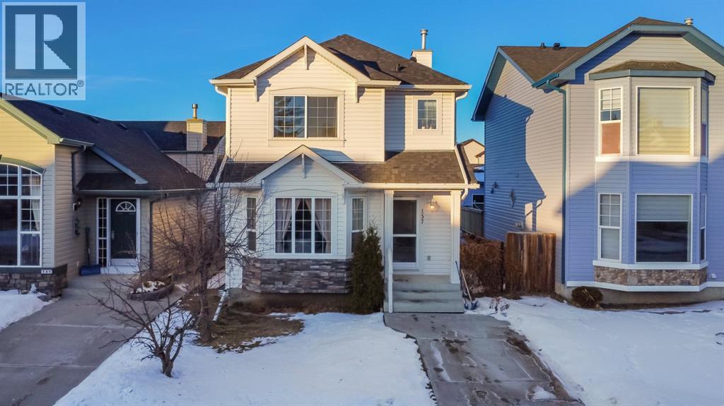 137 Taravista Crescent NE