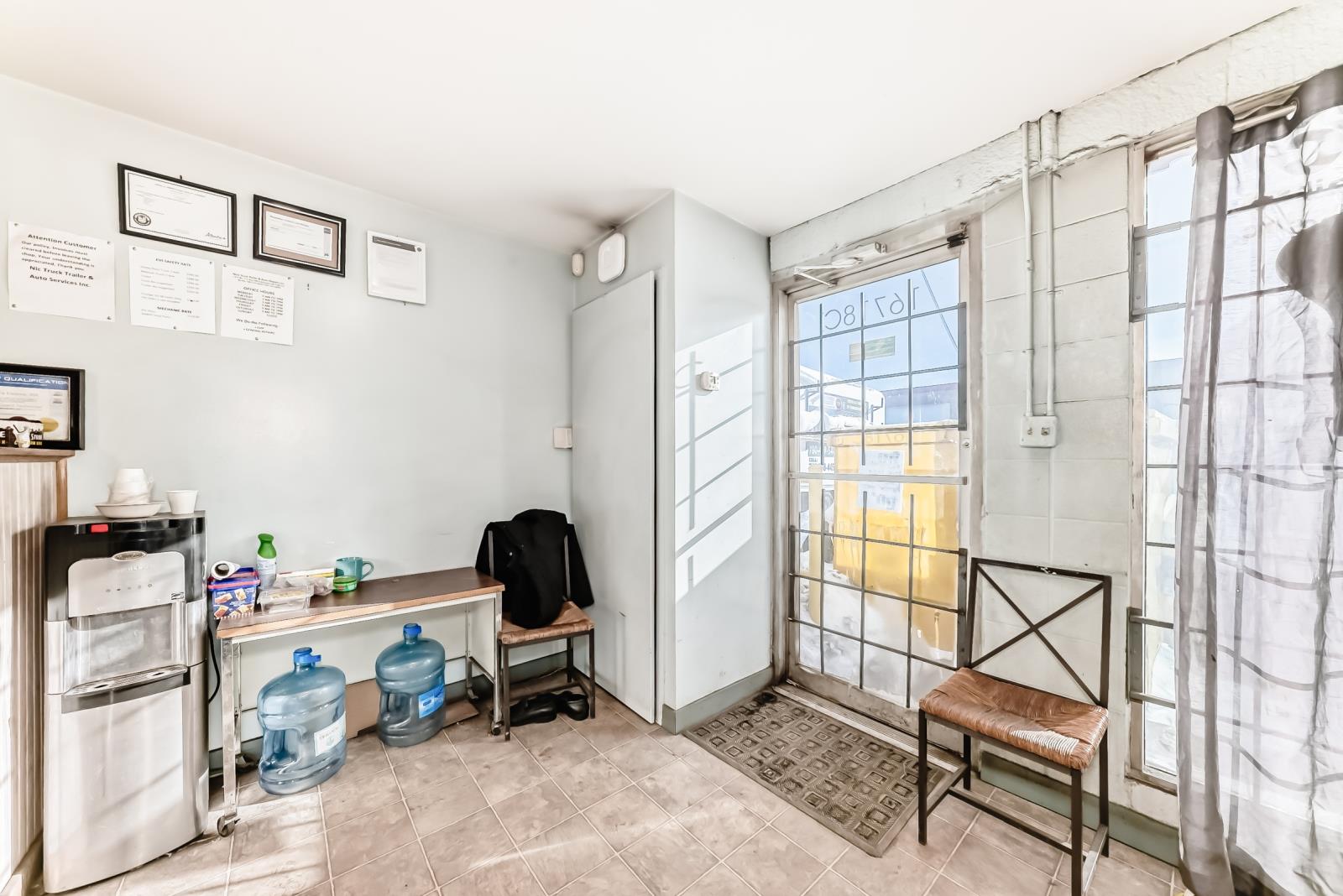 16718  111 Avenue NW