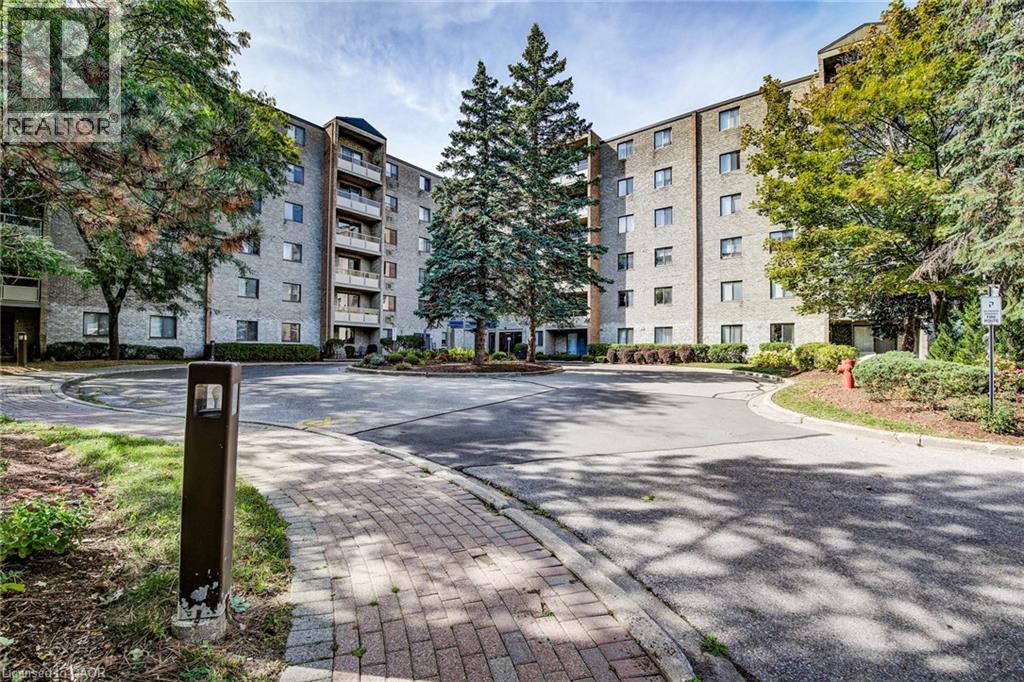 89 WESTWOOD Road Unit# 405