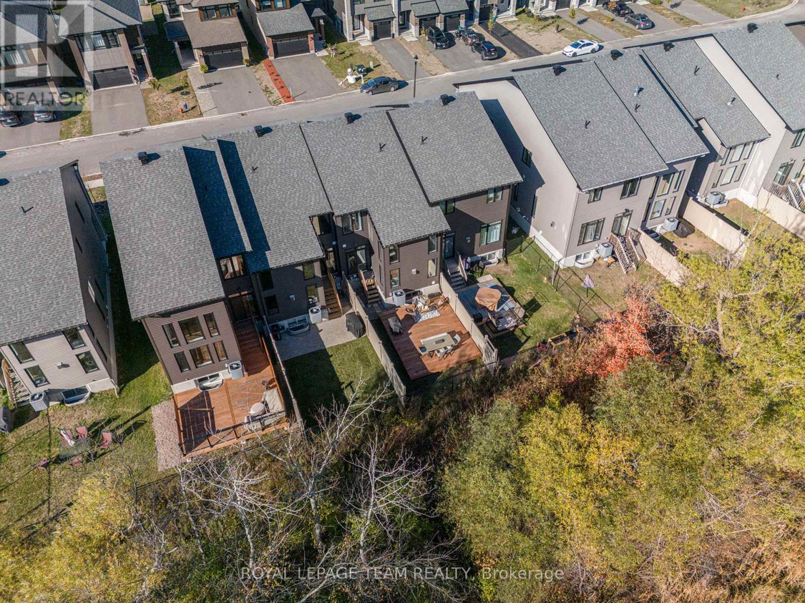 220 BRISTOL CRESCENT