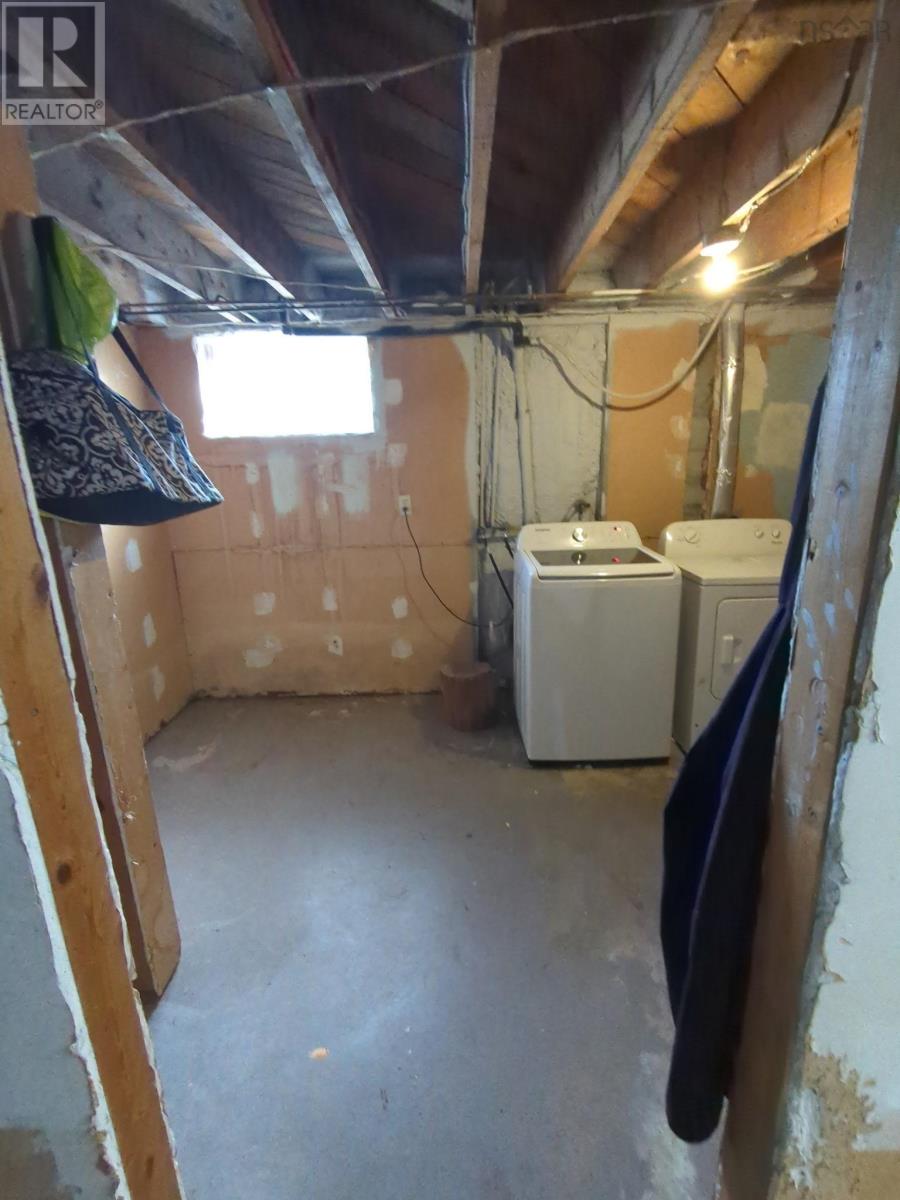 144 Chemin De L'est Street