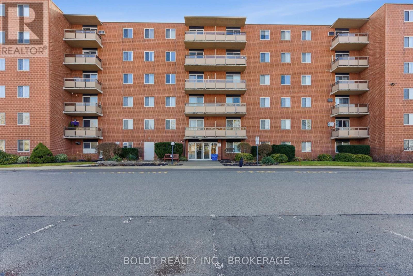 107 - 264 GRANTHAM AVENUE