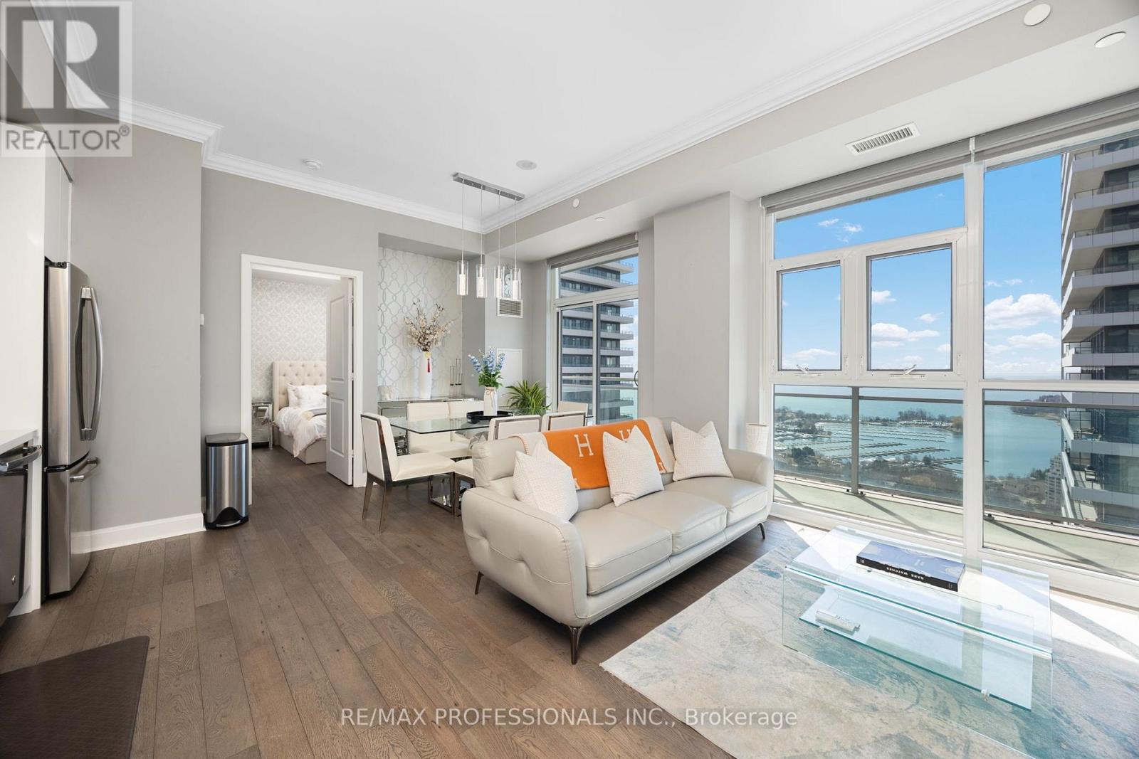 LPH3501 - 33 SHORE BREEZE DRIVE