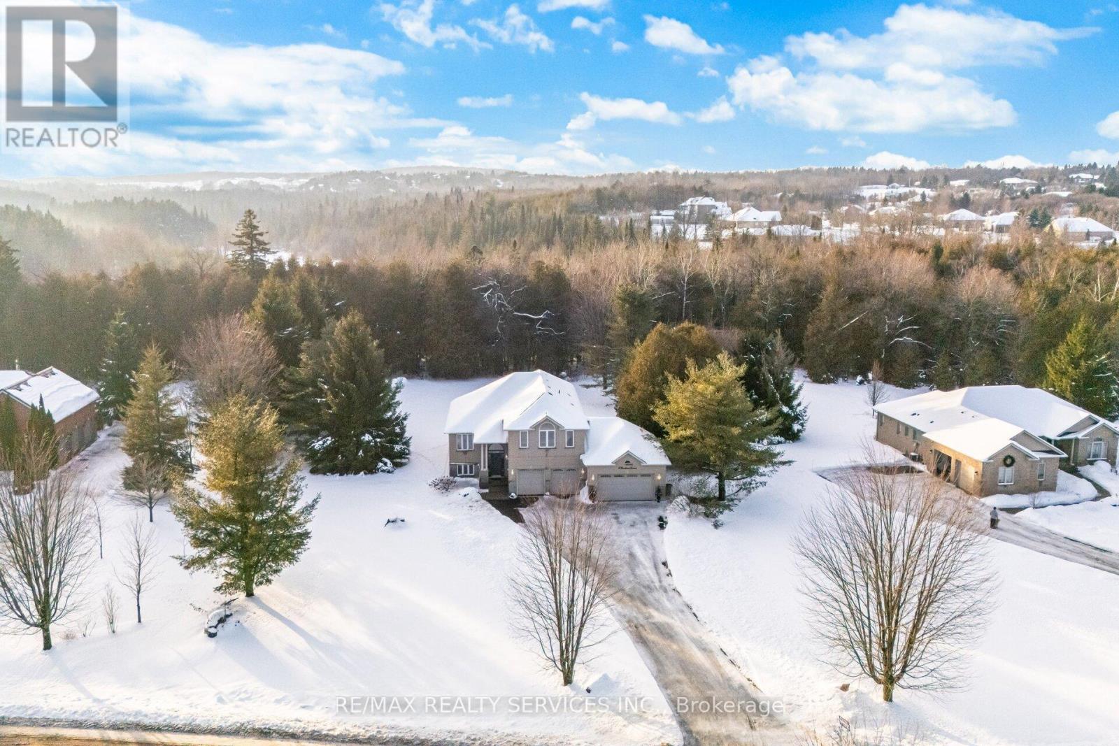 47 BROOKHAVEN CRESCENT