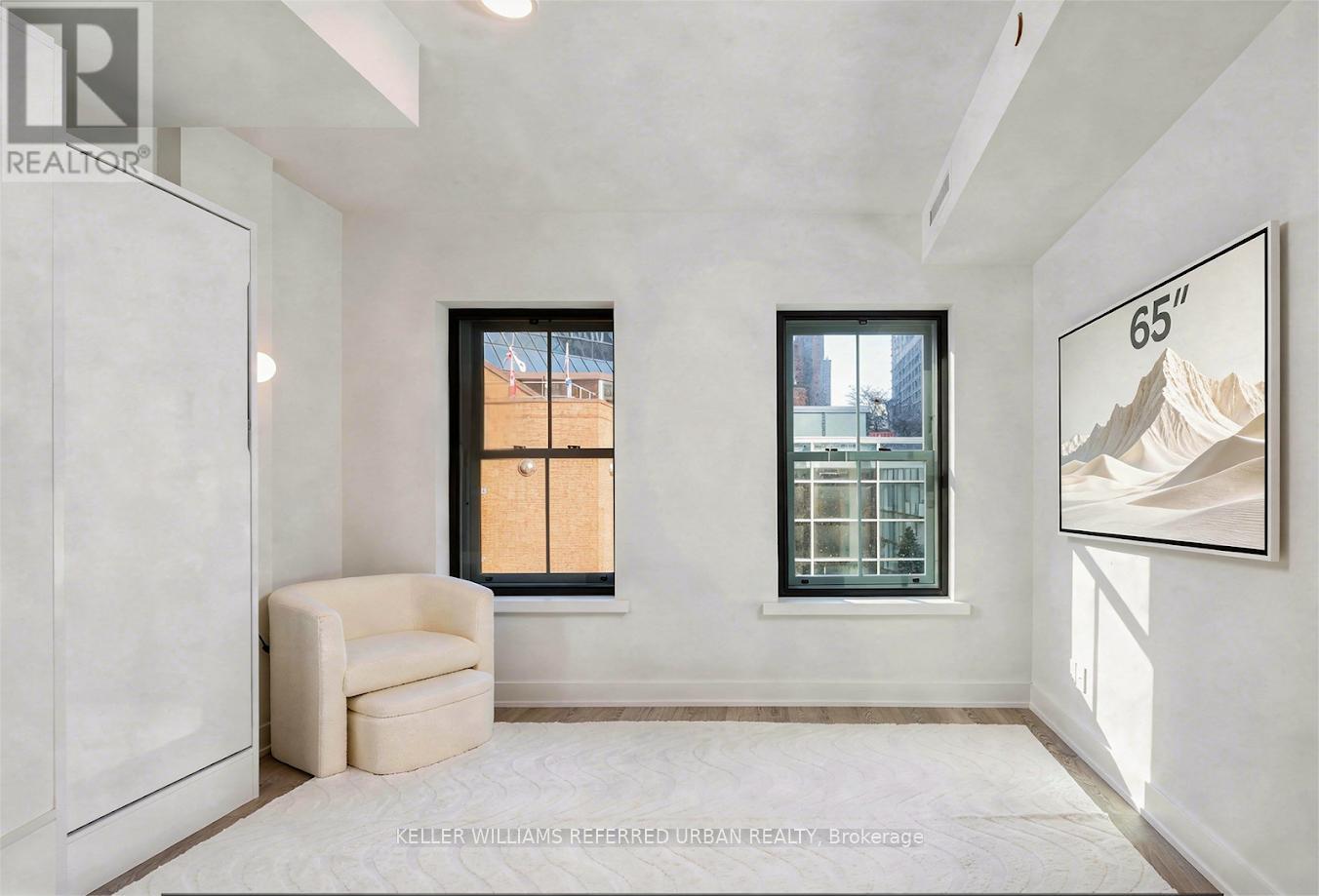 301 - 8 CUMBERLAND STREET