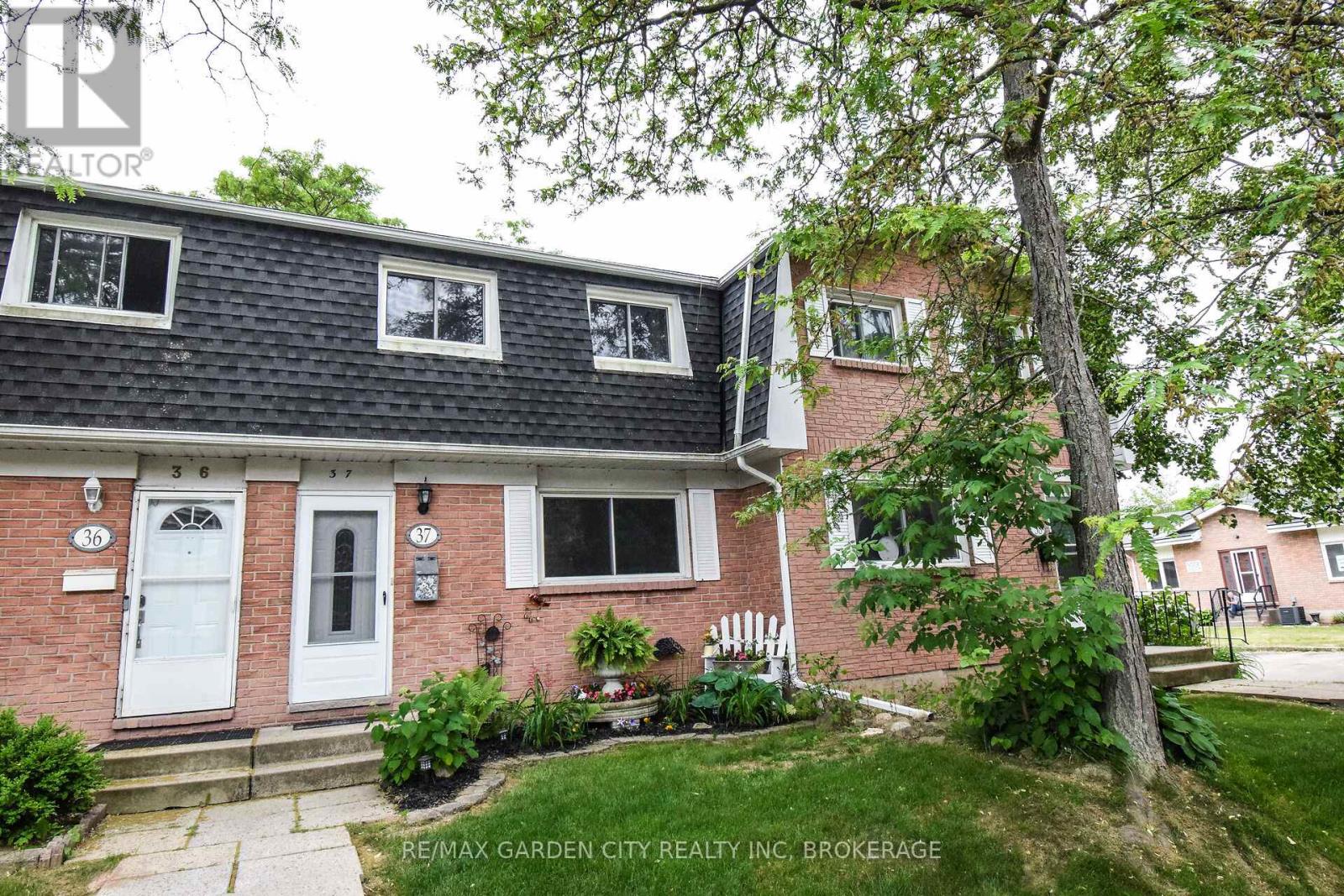 37 - 185 DENISTOUN STREET