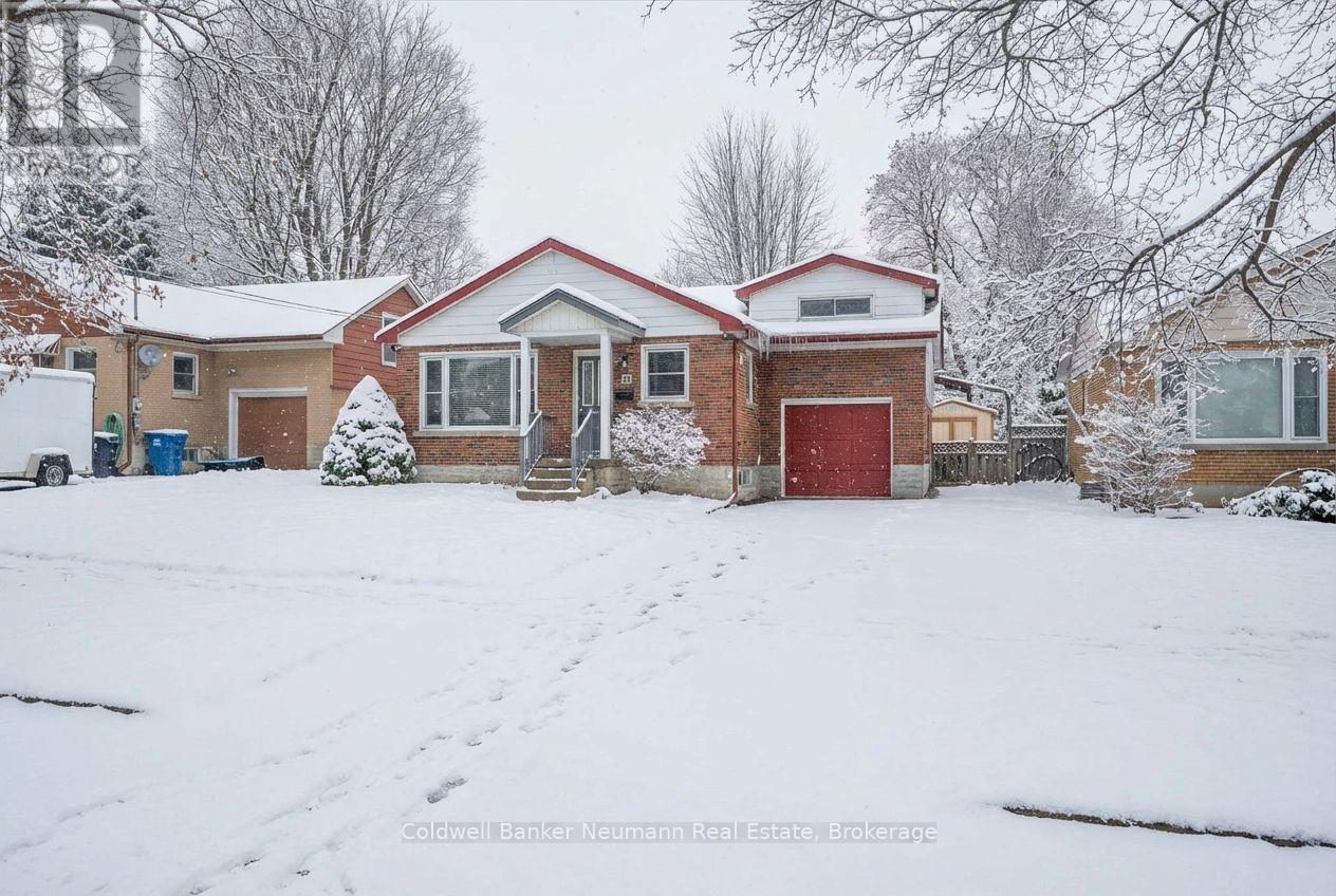 23 COLLINGWOOD STREET